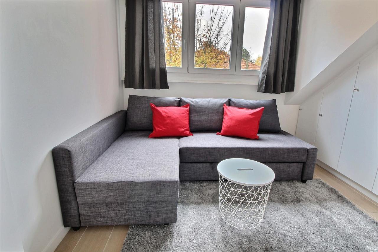 Rent A Flat - Montgomery Брюссель Екстер'єр фото